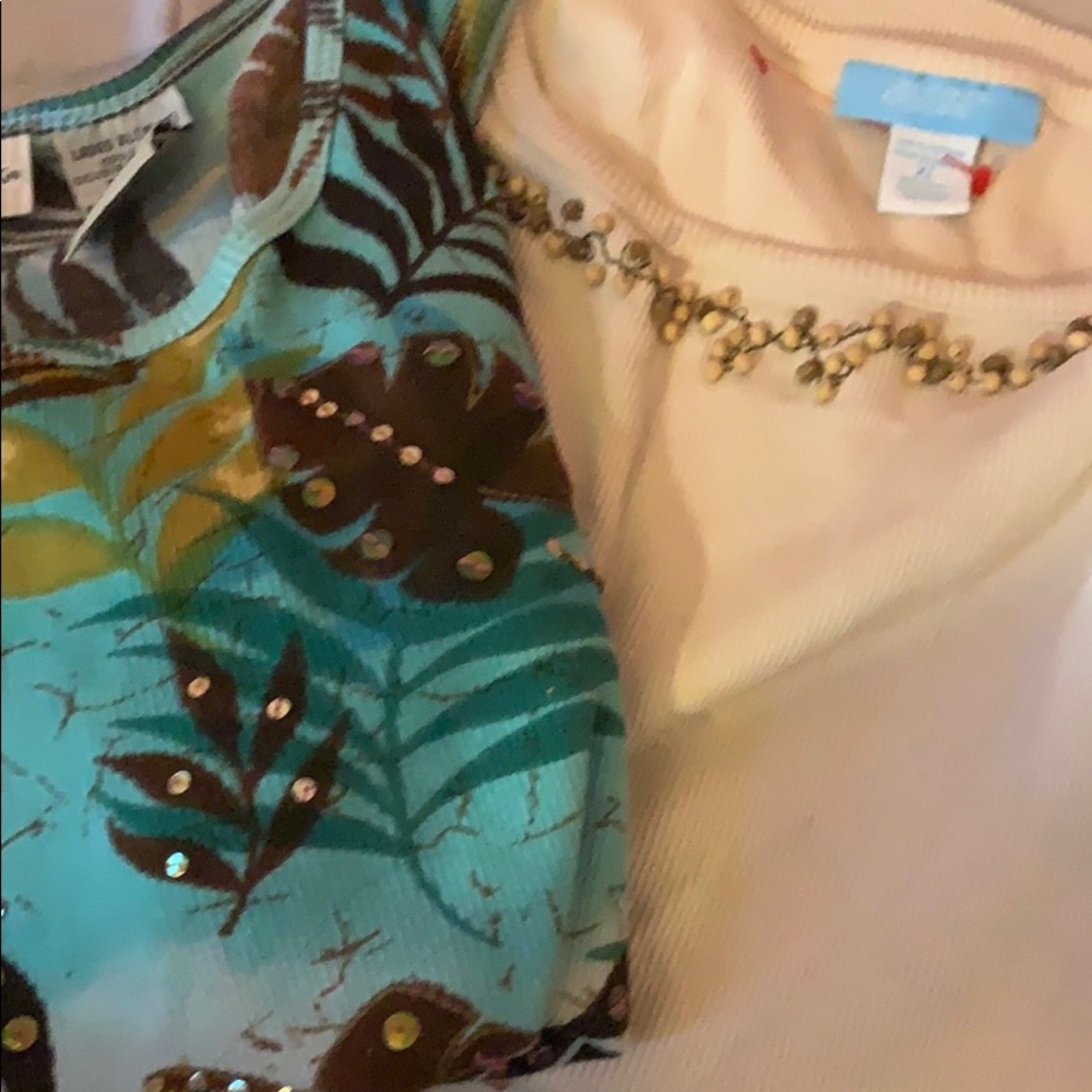 Tank top bundle - Picture 1 of 3